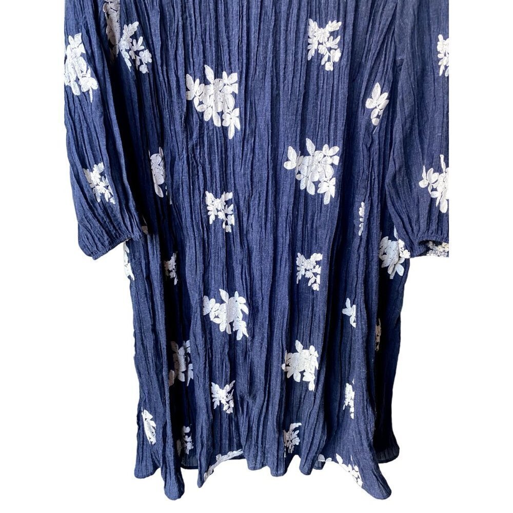 Sami and Dani Floral Embroidered Size 1X Blue  3/4 Sleeves‎ Mini Dress - Picture 5 of 10